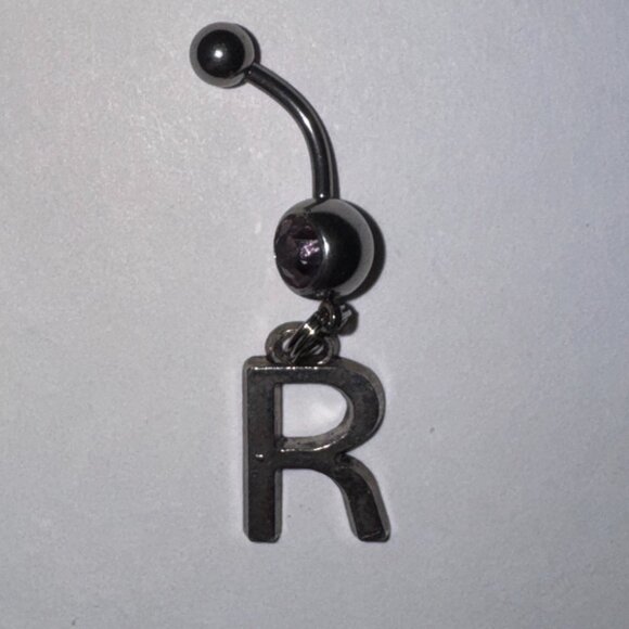 Lavender Gem Letter R Dangle Belly Ring - Picture 7 of 11